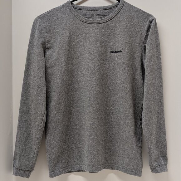 Patagonia® Long Sleeve P-6 Logo Responsibili-Tee in Gravel Heather - Picture 3 of 10